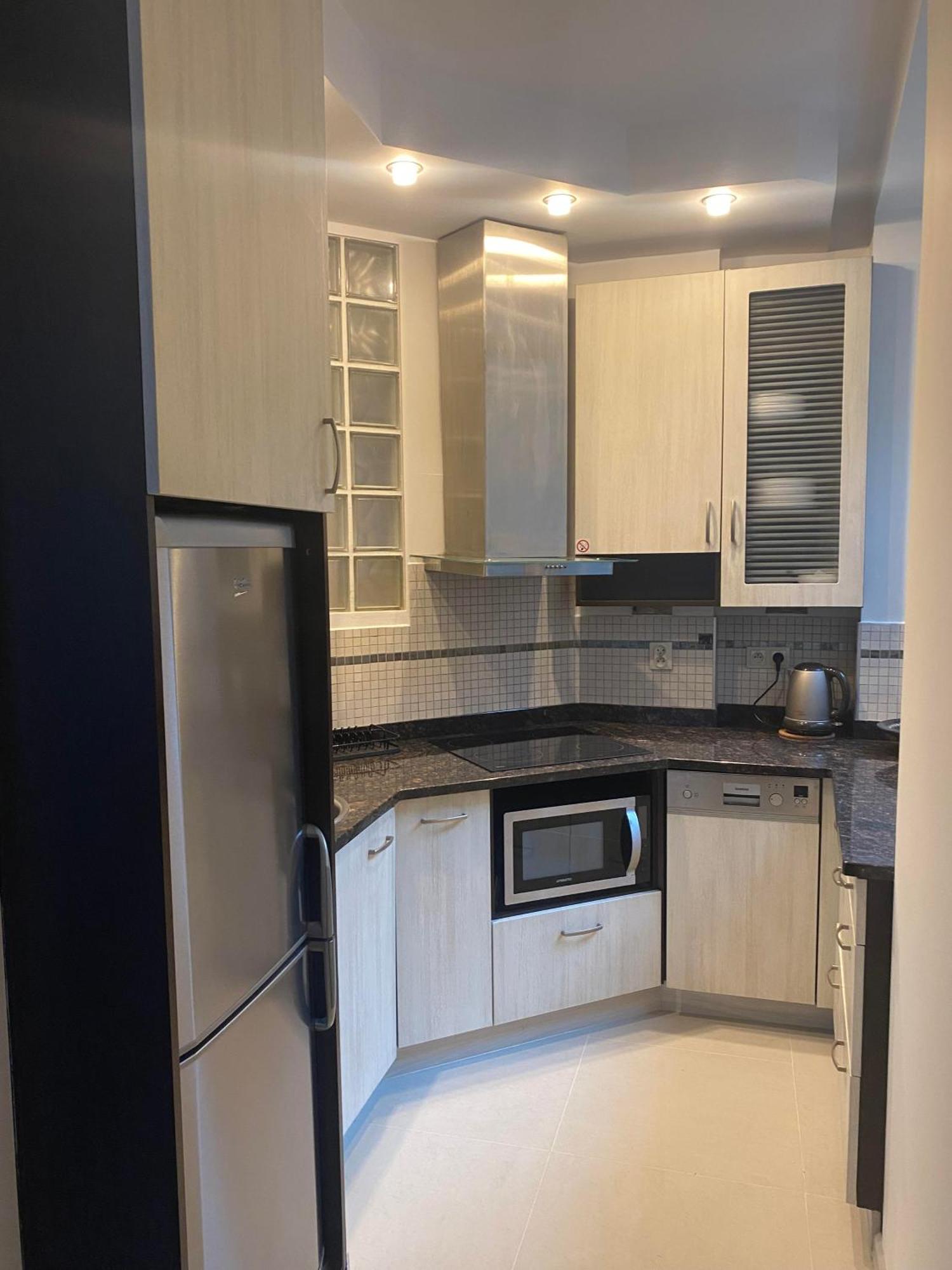 Golden Gate Apartment Гданск Екстериор снимка